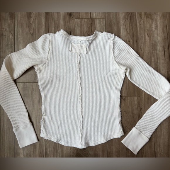 Free People We The Free
White Roll With It Long Sleeve Thermal Shirt Size M - Picture 8 of 12
